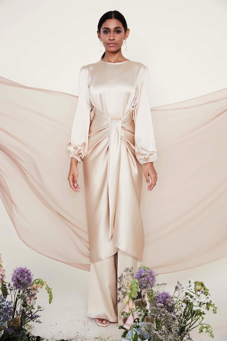 VANILLA SATIN  JUMPER